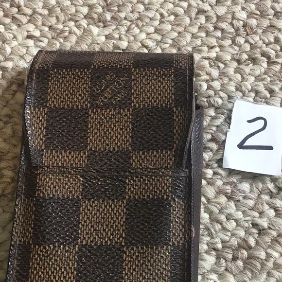 Louis Vuitton accessory - Picture 2 of 9